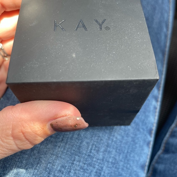 Kay’s diamond ring - Picture 7 of 9